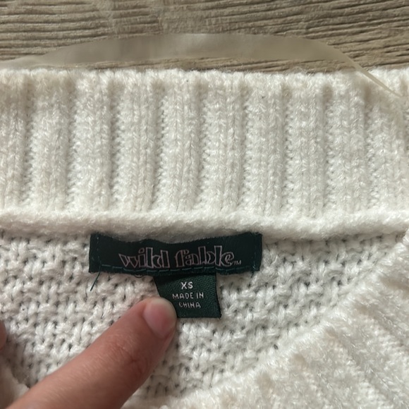 White knit sweater from wild fable size xs - Picture 2 of 2